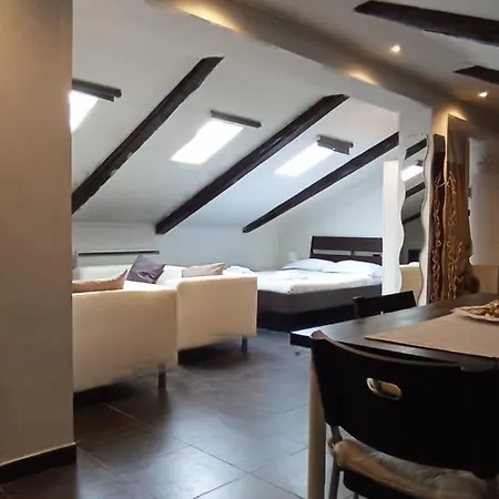 Olimpico Apartment *